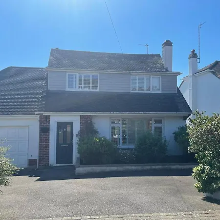 Sunny Days: Beautiful Spacious 4 Bed House Torquay Exterior photo