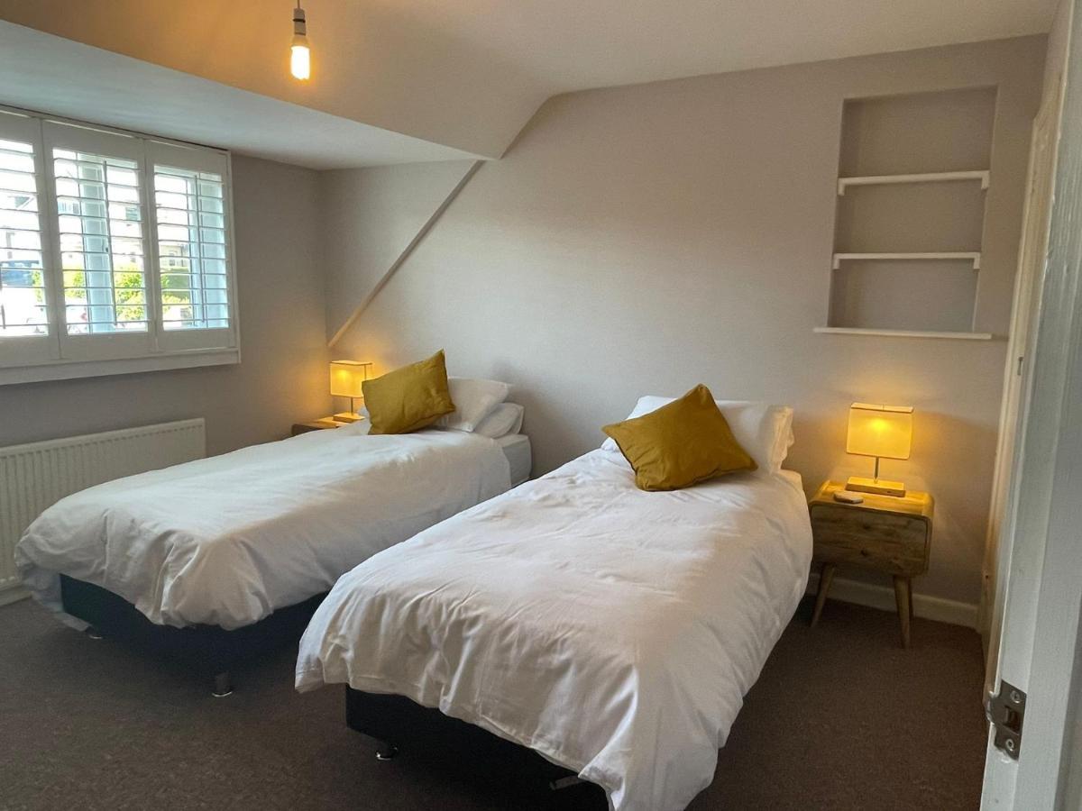 Holiday home Sunny Days: Beautiful Spacious 4 Bed House Torquay