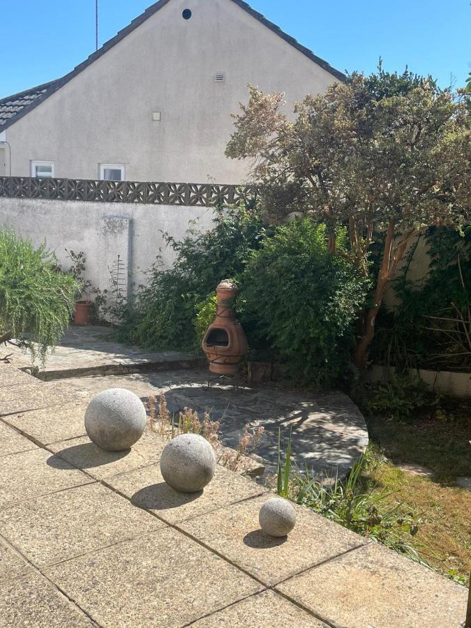 Sunny Days: Beautiful Spacious 4 Bed House * Torquay