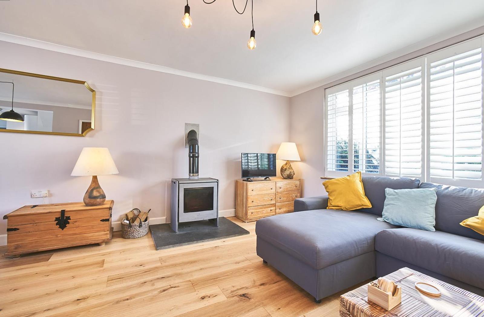 Sunny Days: Beautiful Spacious 4 Bed House Holiday home *