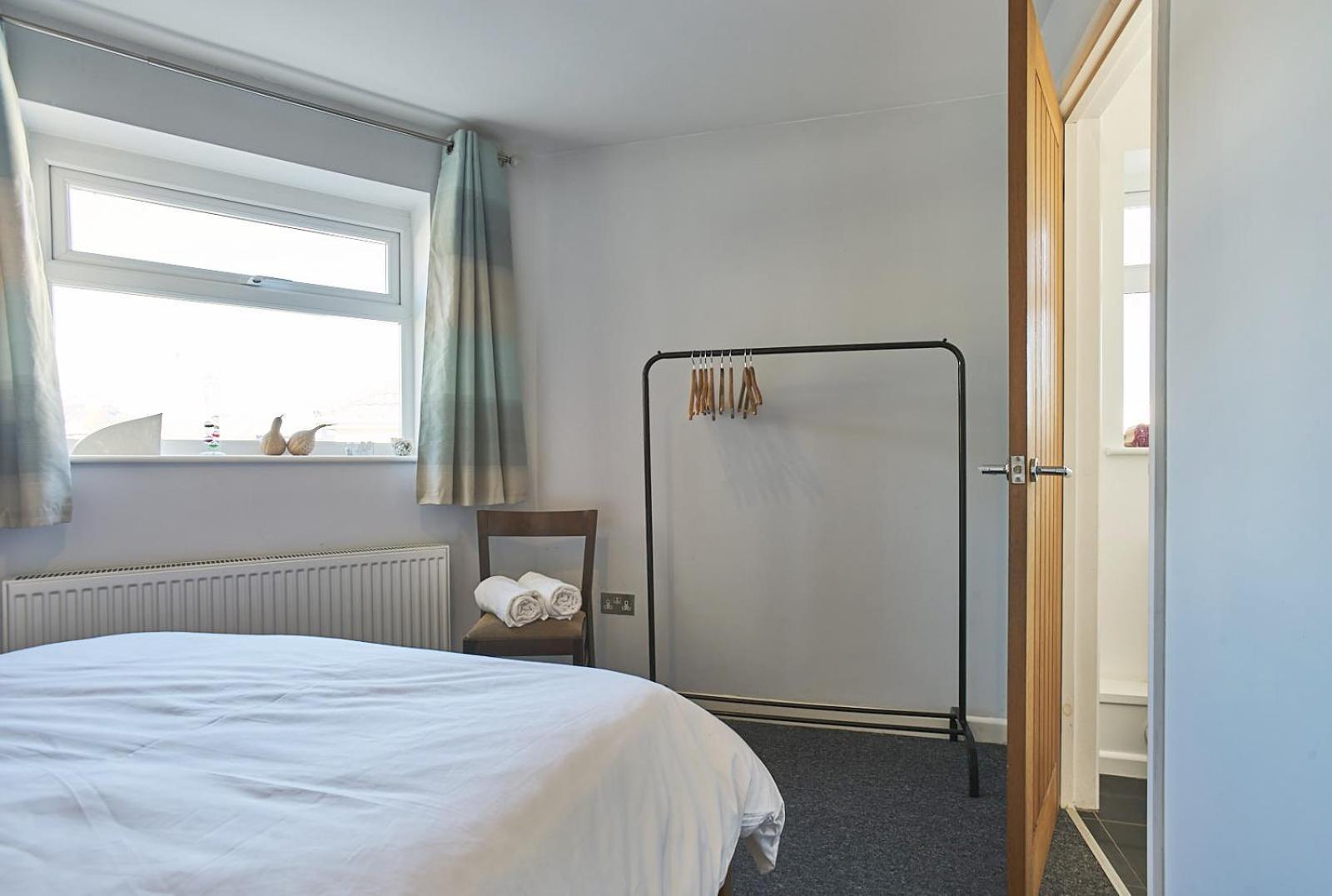 Holiday home Sunny Days: Beautiful Spacious 4 Bed House